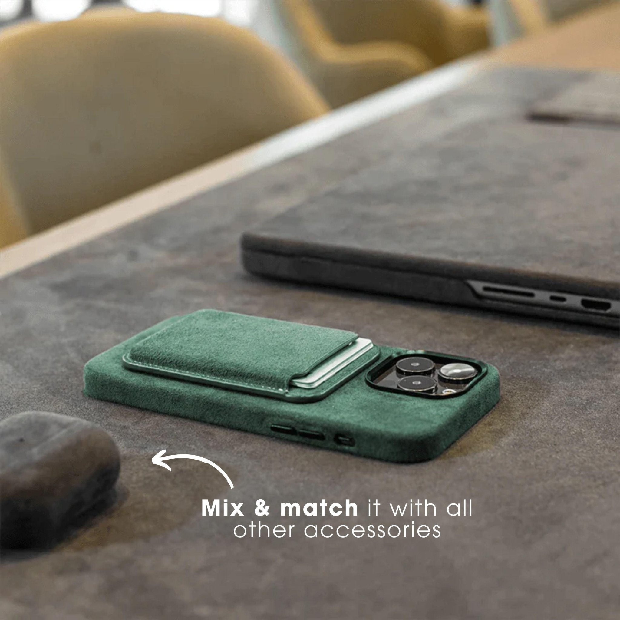 iPhone 14 Plus - Alcantara Case - Midnight Green - Alcanside